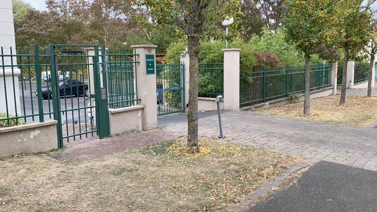 J-Mo Home - Magny - Moderne Et Chaleureux Luaran gambar